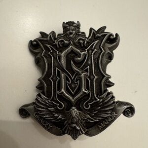 Disney Studio Store Hollywood Maleficent Crest Pin LE 300 Villains Rare DSSH